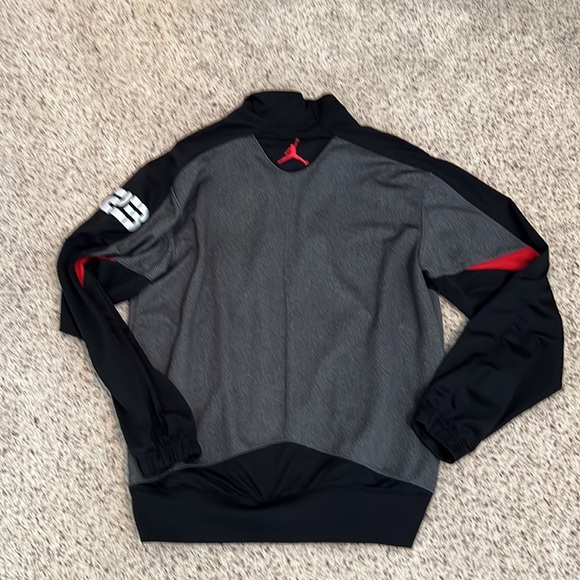 Air Jordan Nike dri fit zip up jacket. Size M - Picture 7 of 10